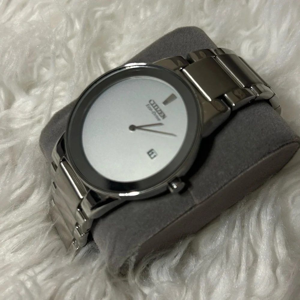 Citizen Silver Tone Men's Watch - Picture 2 of 6